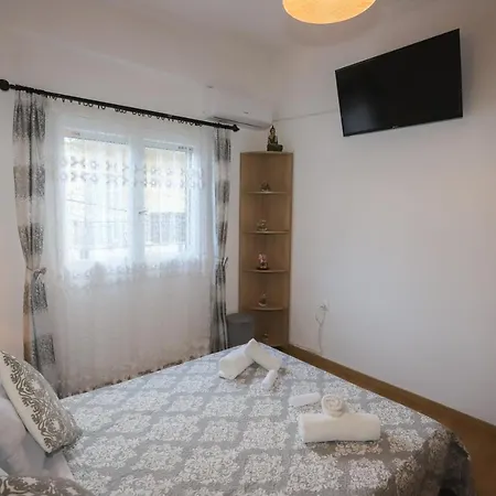 Apartment Aphrodite Corfu Town By Guestcorfu